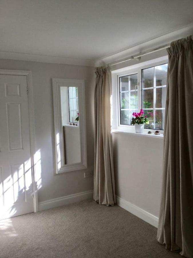 Beautiful 1Br Apartment In Historic St Aubin House Exteriör bild