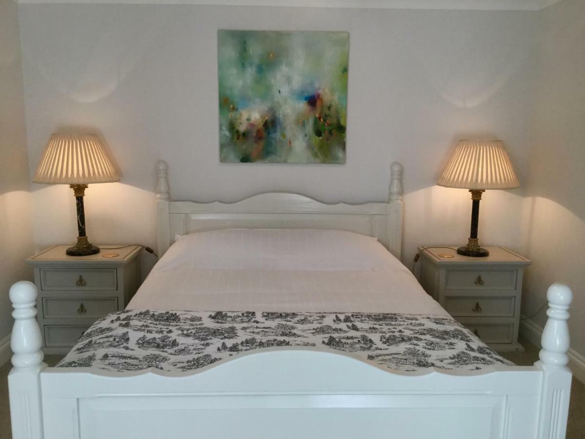 Beautiful 1Br Apartment In Historic St Aubin House Exteriör bild