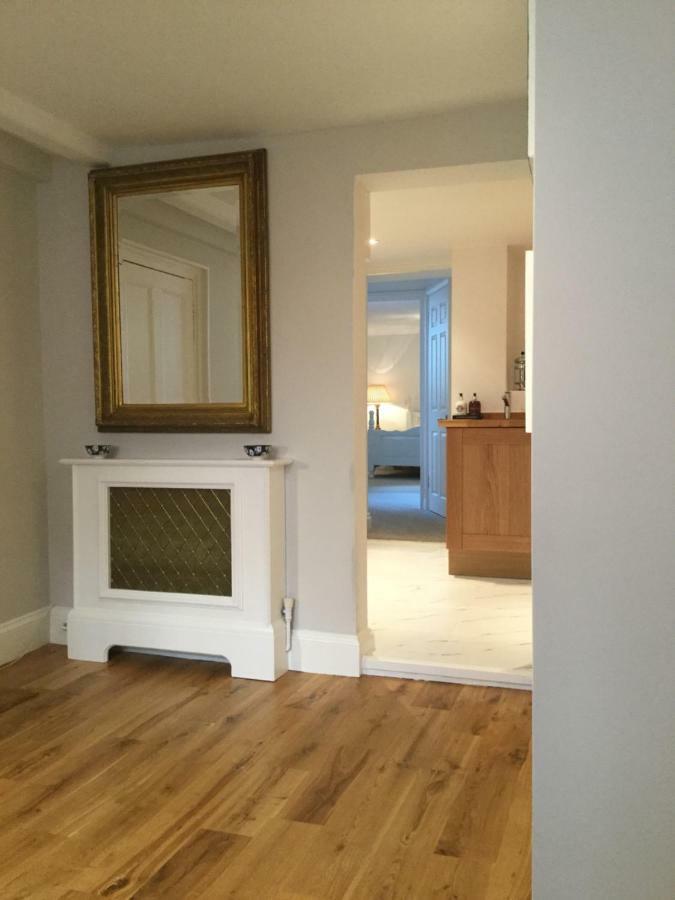 Beautiful 1Br Apartment In Historic St Aubin House Exteriör bild