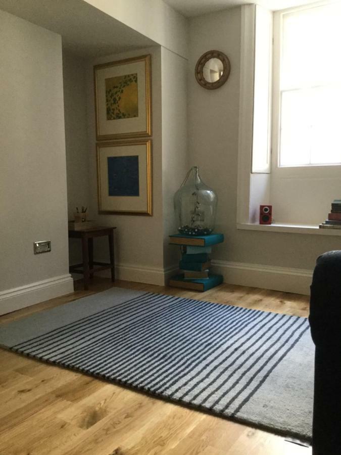 Beautiful 1Br Apartment In Historic St Aubin House Exteriör bild